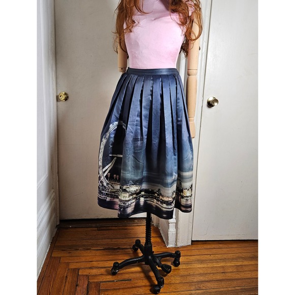 London full circle skirt - Picture 1 of 4